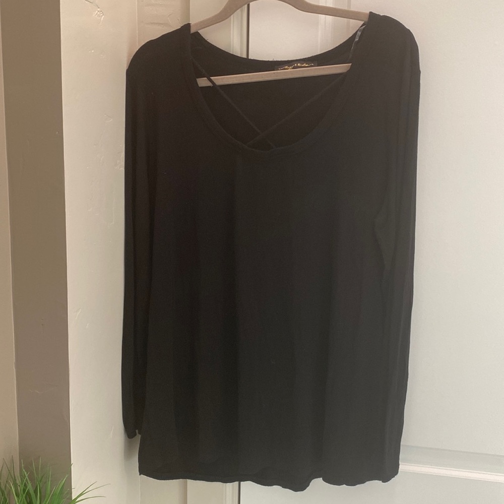 USED black long sleeve / 1XL